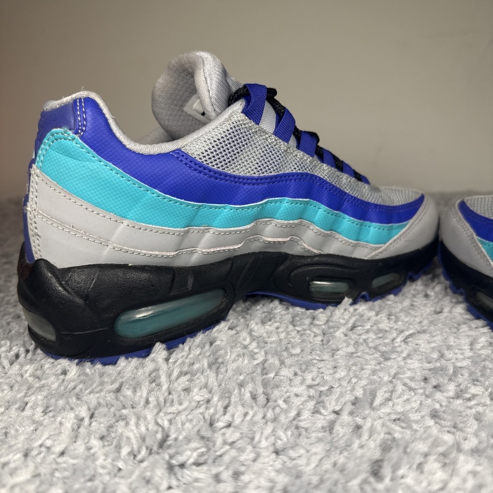 Nike Air Max 95 Wolf Grey Grape AT2865-001 Men's 5 Women's 6.5 Pre-Owned - Picture 7 of 8